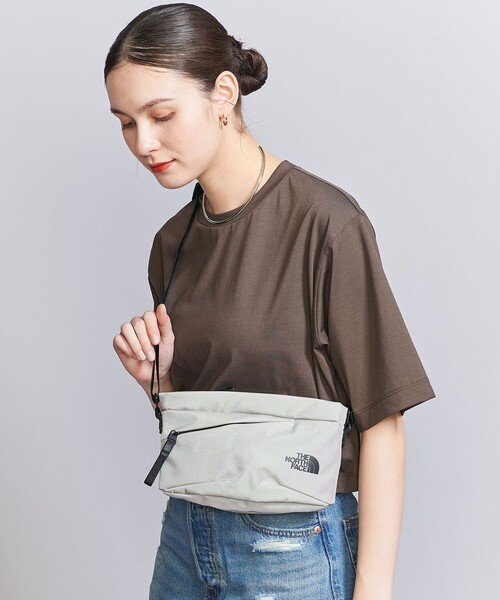 THE NORTH FACE（ザノースフェイス）の「＜THE NORTH FACE＞ピレネー S ショルダーバッグ（ショルダーバッグ・レディース・ライトグレー/ブラック・FREE）」の8枚目の写真
