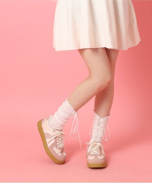 cs T&P(シーエスティーアンドピー)の「サテンリボンレース柄ガーリースニーカー(スニーカー・レディース・ホワイト/ピンク系・23.5cm/24.0cm/24.5cm/25.0cm)」の19枚目の写真