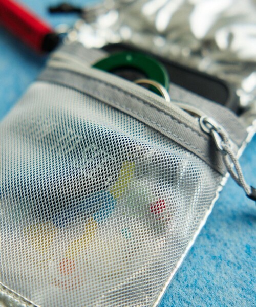 Topologie（トポロジー）の「Topologie/トポロジー Phone Sacoche フォンサコッシュ バッグ単体（スマホグッズ・レディース・シルバー/ブラック・ONE SIZE）」の13枚目の写真