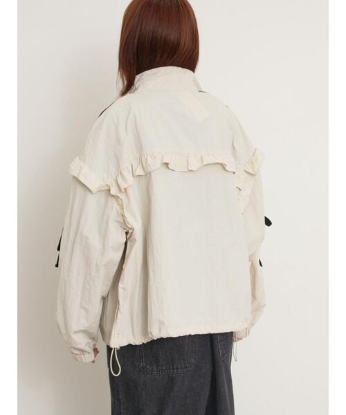 Samansa Mos2(サマンサ モスモス)の「フリルトラックジャケット(ブルゾン・レディース・ネイビー/カーキ/オフホワイト・F)」の7枚目の写真