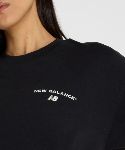 NEW BALANCE（ニューバランス）の「グラフィックオーバーサイズドショートスリーブTシャツ（Tシャツ/カットソー・レディース・ブラック/ミント/オフホワイト・LARGE/MEDIUM/SMALL）」の11枚目の写真