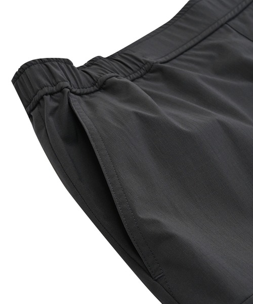 NEW BALANCE(ニューバランス)の「ワイドカーゴショーツ(カーゴパンツ・メンズ・ブラック/カーキ/サンドグレー・MEDIUM/SMALL/XX-LARGE/X-LARGE/LARGE)」の12枚目の写真