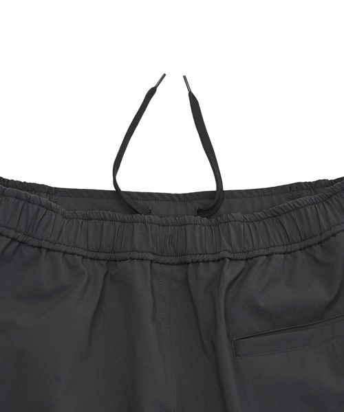 NEW BALANCE(ニューバランス)の「ワイドカーゴショーツ(カーゴパンツ・メンズ・ブラック/カーキ/サンドグレー・MEDIUM/SMALL/XX-LARGE/X-LARGE/LARGE)」の15枚目の写真