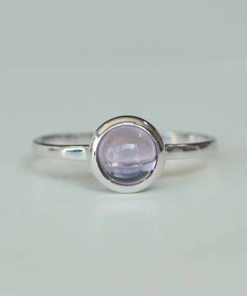 NOIR DE POUPEE（ノワールドプーペ）の「【WEB限定】天然石ラウンドカボションリング（リング・レディース・イエロー系その他/ブラック/パープル/ブラック系その他/レッド/ホワイト/イエロー/レッド系その他/ホワイト系その他/パープル系その他・#9/#11/#13/#15）」の6枚目の写真