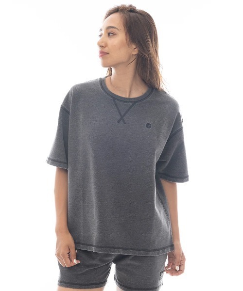 BILLABONG(ビラボン)の「BILLABONG レディース LOOSE CROPPED SS SWEAT CREW スウェットジャケット 【2025年春夏モデル】/ビラボンセットアップ対応クルーネックスウェット(スウェット・レディース・ライトブルー/ブラック系その他・LARGE/MEDIUM)」の2枚目の写真