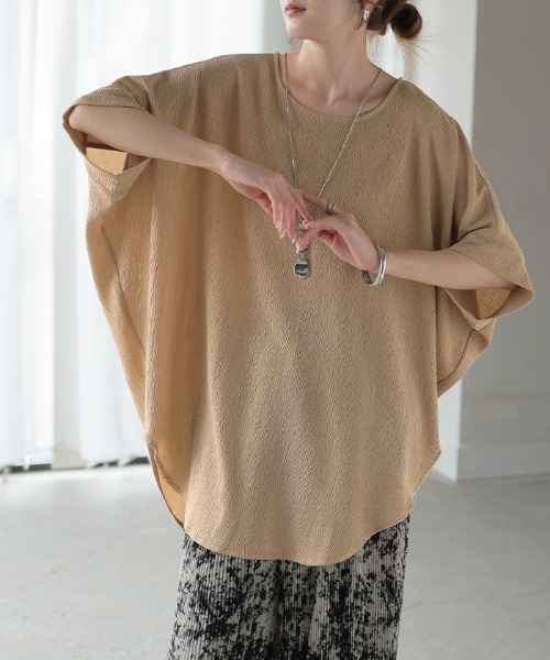 HUG.U（ハグユー）の「シワになりにくい 楊柳キーネック ブラウス（シャツ/ブラウス・レディース・ブラウン/セージグリーン/レモンイエロー/ブラック/グレイッシュベージュ/ダークグレー/オレンジ/ホワイト/ライトパープル/モスグリーン/ブルー/ベージュ系その他2/グリーン系その他/ブラック系その他2/オレンジ系その他2/ホワイト系その他2/ベージュ系その他/ブラウン系その他2/グレー系その他/ホワイト系その他/イエロー系その他2/グレー系その他2/ブラウン系その他/グリーン/オレンジ系その他/グリーン系その他2/イエロー系その他/グリーン系その他3/ブラック系その他・FREE）」の15枚目の写真