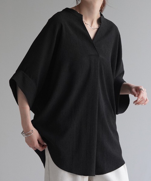 HUG.U（ハグユー）の「シワになりにくい 楊柳キーネック ブラウス（シャツ/ブラウス・レディース・ブラウン/セージグリーン/レモンイエロー/ブラック/グレイッシュベージュ/ダークグレー/オレンジ/ホワイト/ライトパープル/モスグリーン/ブルー/ベージュ系その他2/グリーン系その他/ブラック系その他2/オレンジ系その他2/ホワイト系その他2/ベージュ系その他/ブラウン系その他2/グレー系その他/ホワイト系その他/イエロー系その他2/グレー系その他2/ブラウン系その他/グリーン/オレンジ系その他/グリーン系その他2/イエロー系その他/グリーン系その他3/ブラック系その他・FREE）」の5枚目の写真