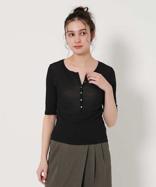 BEAUTY&YOUTH UNITED ARROWS(ビューティーアンドユースユナイテッドアローズ)の「コットンシアーワッフル ヘンリーネック カットソー(Tシャツ/カットソー・レディース・ブラック/ベージュ/ホワイト・FREE)」の11枚目の写真