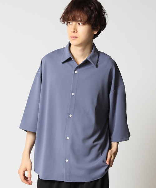 ARCADE（アーケード）の「UVカット梨地ストレッチ素材 オーバーサイズ BIG5分袖シャツ（シャツ/ブラウス・メンズ・アイボリー/ブラック/ブルーグレー/グレイッシュベージュ/チャコールグレー/ダークグリーン・M/L）」の4枚目の写真