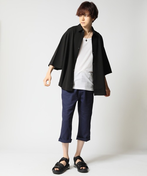 ARCADE（アーケード）の「UVカット梨地ストレッチ素材 オーバーサイズ BIG5分袖シャツ（シャツ/ブラウス・メンズ・アイボリー/ブラック/ブルーグレー/グレイッシュベージュ/チャコールグレー/ダークグリーン・M/L）」の7枚目の写真