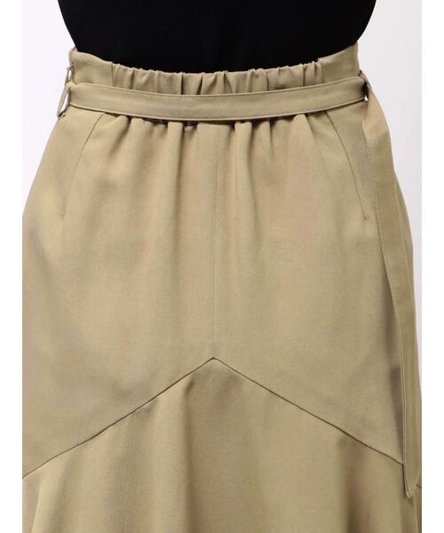 TONAL（トーナル）の「ベルト付ドレープマーメイドスカート（スカート・レディース・チャコールグレー/ベージュ/オフホワイト・SMALL/MEDIUM）」の9枚目の写真
