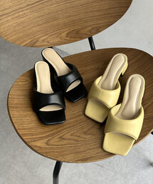 Thevon（ゼボン）の「パデットサンダル（サンダル）」