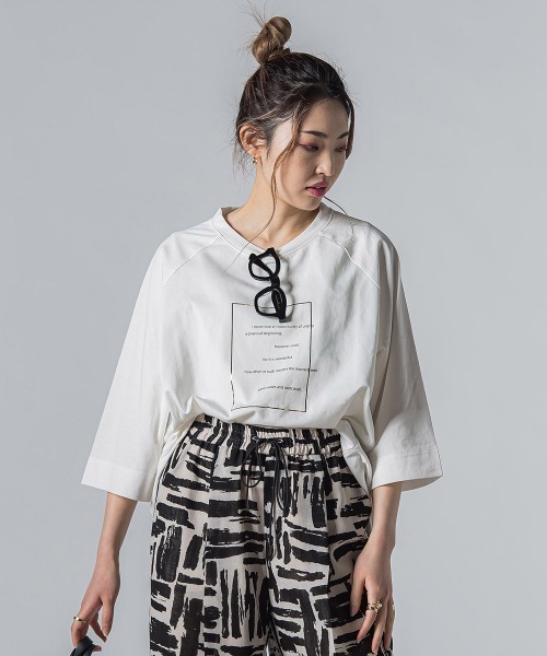 LAUTREAMONT(ロートレアモン)の「【WEB限定】箔ロゴカットソー≪手洗い可能≫(Tシャツ/カットソー・レディース・ブラック/ライトグレー/ホワイト・9号)」の20枚目の写真