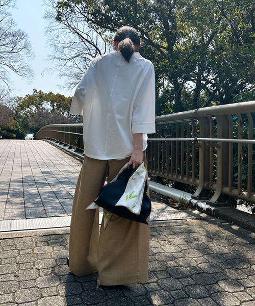 LAUTREAMONT(ロートレアモン)の「【WEB限定】箔ロゴカットソー≪手洗い可能≫(Tシャツ/カットソー・レディース・ブラック/ライトグレー/ホワイト・9号)」の7枚目の写真