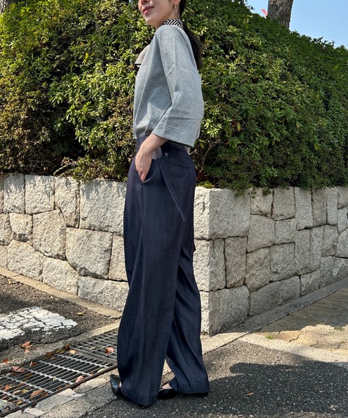 LAUTREAMONT(ロートレアモン)の「【WEB限定】箔ロゴカットソー≪手洗い可能≫(Tシャツ/カットソー・レディース・ブラック/ライトグレー/ホワイト・9号)」の16枚目の写真