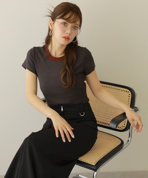 LAULEN(ローレン)の「lib crew neck ringer tee /配色 リブ リンガーTシャツ(Tシャツ/カットソー・レディース・ブラック/ベージュ/チャコールグレー/グレー・FREE)」の5枚目の写真