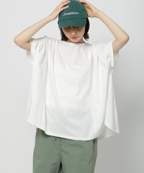 niko and...(ニコアンド)の「袖シャーリングひんやりプルオーバー(Tシャツ/カットソー・レディース・オフホワイト/ホワイト/ブラック・MEDIUM/LARGE)」の19枚目の写真