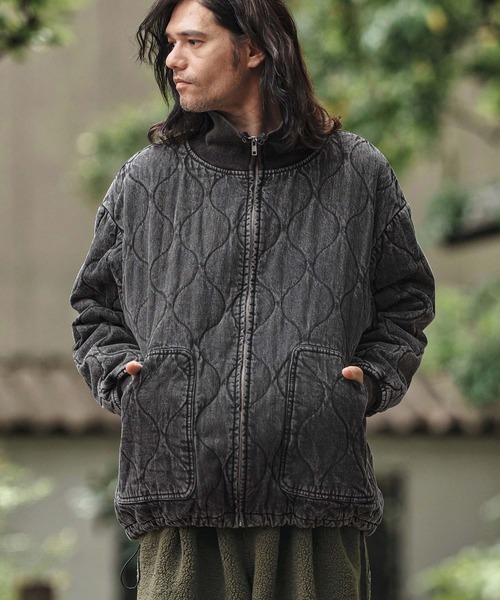 CAMBIO(カンビオ)の「mj10839- Original Quilted Denim High Neck Blouson ハイネックブルゾン(ブルゾン・メンズ・ブルー/ブラック・S/M/L)」の4枚目の写真