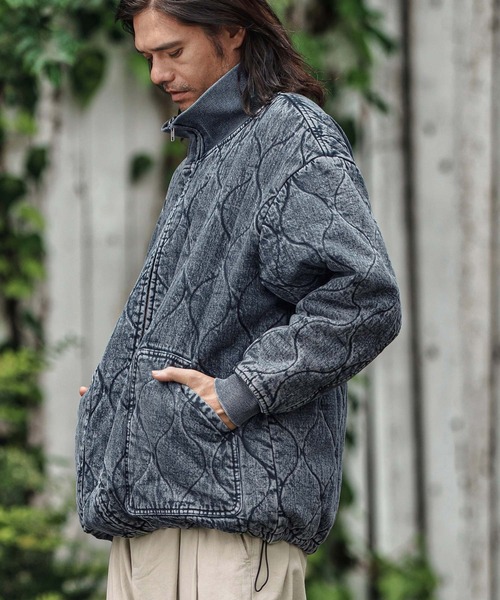 CAMBIO(カンビオ)の「mj10839- Original Quilted Denim High Neck Blouson ハイネックブルゾン(ブルゾン・メンズ・ブルー/ブラック・S/M/L)」の11枚目の写真