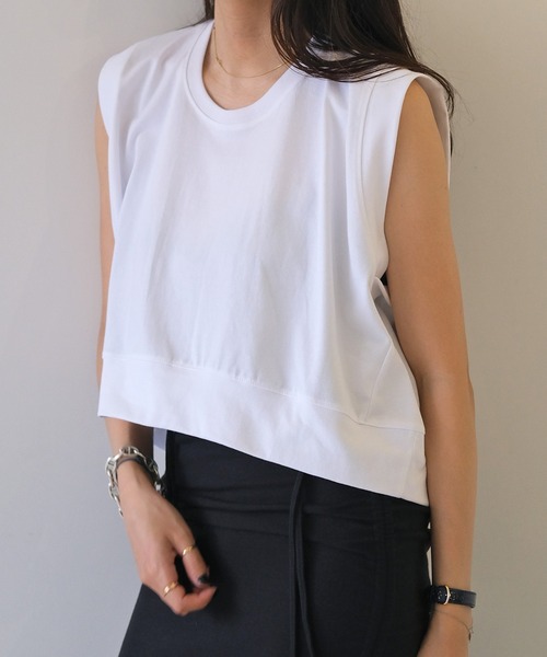 AKTE（アクテ）の「スリーブレスショートカットソープルオーバー（Tシャツ/カットソー・レディース・ブラック/ライトブルー/ホワイト・FREE）」の2枚目の写真