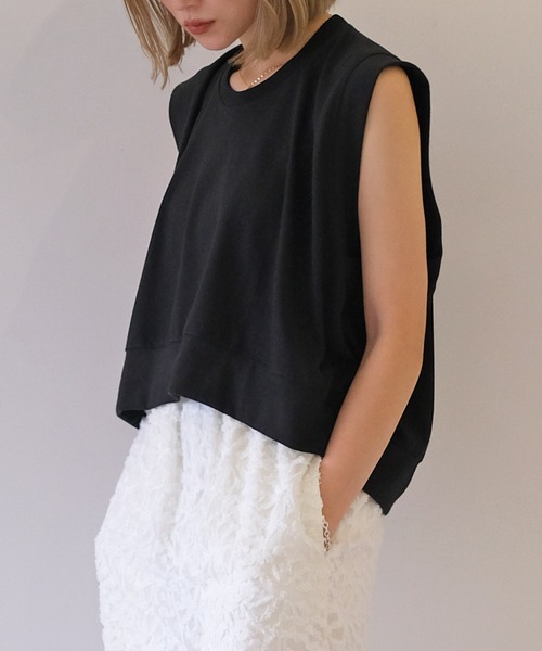 AKTE（アクテ）の「スリーブレスショートカットソープルオーバー（Tシャツ/カットソー・レディース・ブラック/ライトブルー/ホワイト・FREE）」の3枚目の写真
