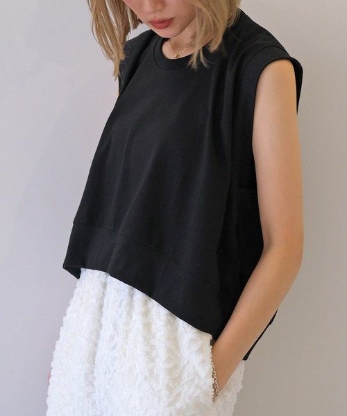 AKTE（アクテ）の「スリーブレスショートカットソープルオーバー（Tシャツ/カットソー・レディース・ブラック/ライトブルー/ホワイト・FREE）」の22枚目の写真