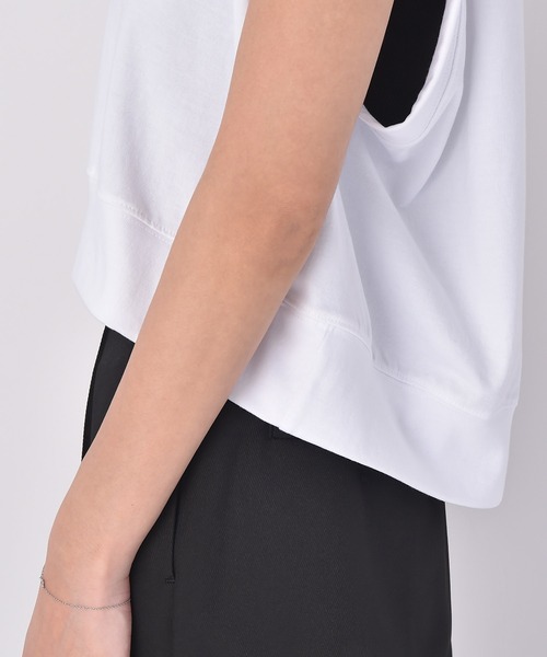 AKTE（アクテ）の「スリーブレスショートカットソープルオーバー（Tシャツ/カットソー・レディース・ブラック/ライトブルー/ホワイト・FREE）」の8枚目の写真