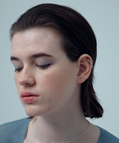 and cloud（アンドクラウド）の「Flutter Bow Ear Clip S（イヤーカフ・レディース・シルバー・FREE）」の6枚目の写真
