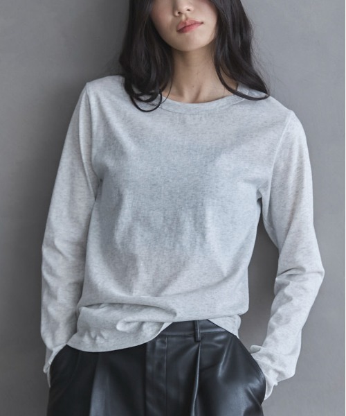 feepur(フェピュール)の「ベーシックシアーロンTee(Tシャツ/カットソー・レディース・オフホワイト/杢グレー/ブラック/ベージュ/オートミール/イエロー/ピンク・MEDIUM)」の5枚目の写真