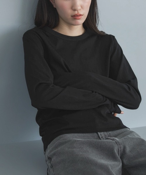 feepur(フェピュール)の「ベーシックシアーロンTee(Tシャツ/カットソー・レディース・オフホワイト/杢グレー/ブラック/ベージュ/オートミール/イエロー/ピンク・MEDIUM)」の2枚目の写真