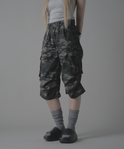 Chick(チック)の「Camouflage Pattern Half Cargo Pants / カモフラージュ柄 ハーフカーゴパンツ 迷彩柄(カーゴパンツ・レディース・カモフラージュ・FREE)」の11枚目の写真
