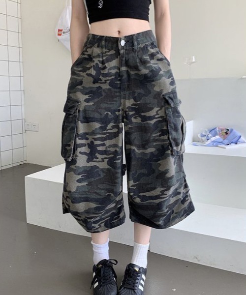Chick(チック)の「Camouflage Pattern Half Cargo Pants / カモフラージュ柄 ハーフカーゴパンツ 迷彩柄(カーゴパンツ・レディース・カモフラージュ・FREE)」の21枚目の写真