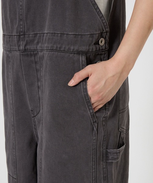 BABYLONE（バビロン）の「カツラギサロペット（サロペット/オーバーオール・レディース・チャコール/アイボリー・フリー）」の18枚目の写真