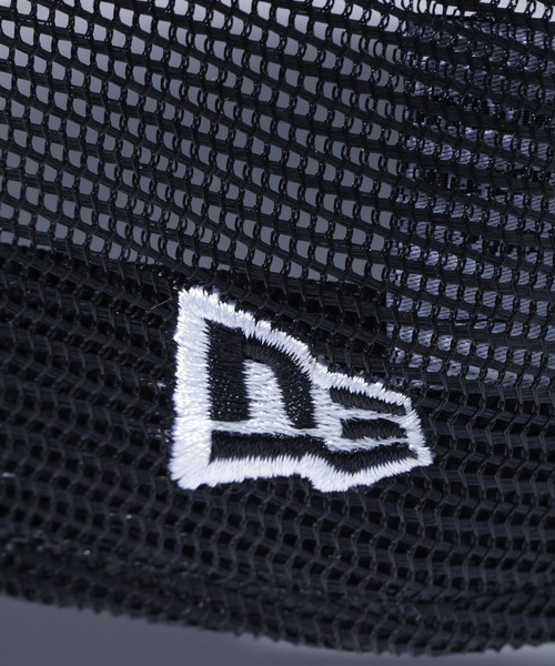 XLARGE×NEW ERA OLD ENGLISH LOGO MESH SNAPBACK CAP（キャップ