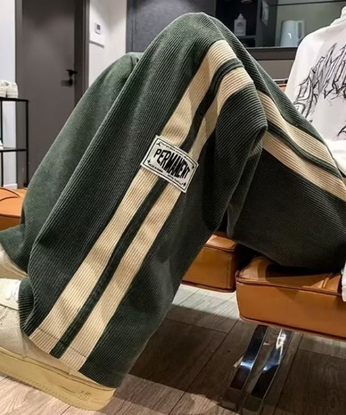 link lot（リンクロット）の「サイドラインワッペン付きコーデュロイイージーパンツ（その他パンツ・メンズ・ブラック/グリーン・M/L）」の5枚目の写真