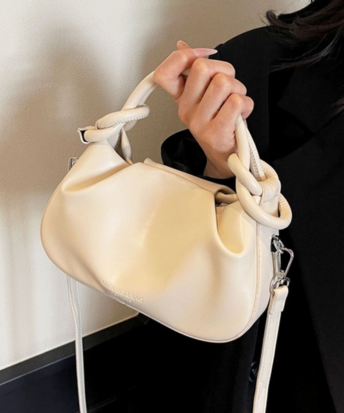 florist（フローリスト）の「2WAY レザーライクツイストハンドルバッグ/ショルダーバッグ（ハンドバッグ・レディース・ピンク/ブラック/オフホワイト/シルバー・FREE）」の2枚目の写真