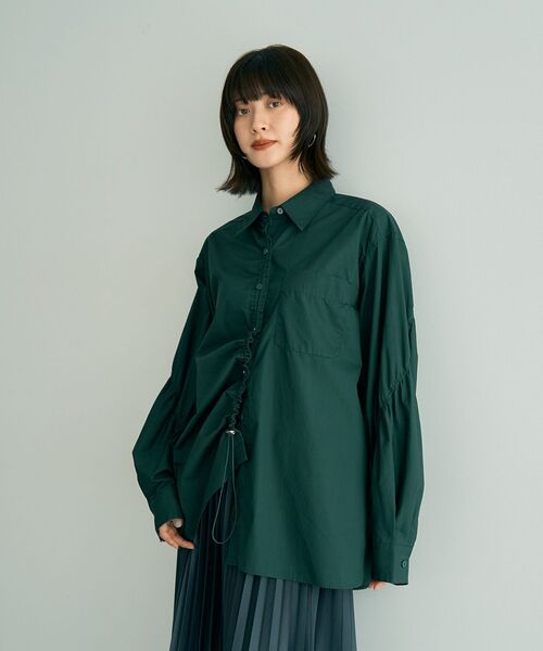 Editt by YECCA VECCA（エディットバイイェッカヴェッカ）の「ドロストデザインギャザーシャツ（シャツ/ブラウス・レディース・ストライプ/キャメル/グリーン・FREE）」の13枚目の写真