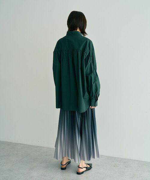 Editt by YECCA VECCA（エディットバイイェッカヴェッカ）の「ドロストデザインギャザーシャツ（シャツ/ブラウス・レディース・ストライプ/キャメル/グリーン・FREE）」の15枚目の写真