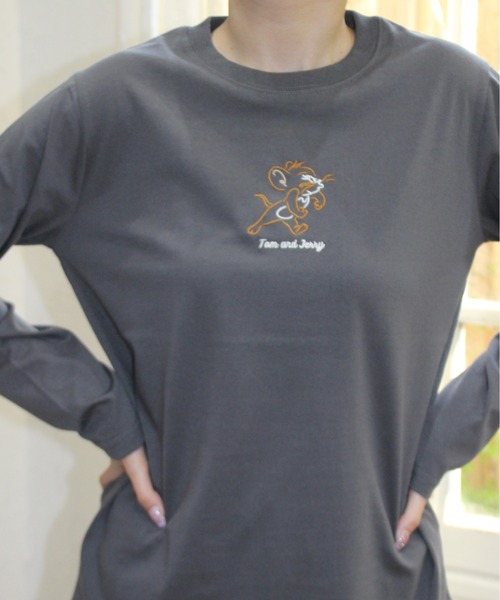 Tom&Jerry(トムアンドジェリー)の「【TOM & JERRY/トムとジェリー】プリントロンT(Tシャツ/カットソー・レディース・サックスブルー/グレイッシュベージュ/スミクロ/ライトグリーン・MEDIUM/LARGE)」の17枚目の写真