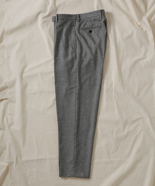 WILD LIFE TAILOR Adam et Rope'(ワイルドテーラーアダムエロペ )の「【WILD LIFE TAILOR】HOUNDTOOTH TAPERD PANTS(スラックス・メンズ・グレー・L/M)」の2枚目の写真