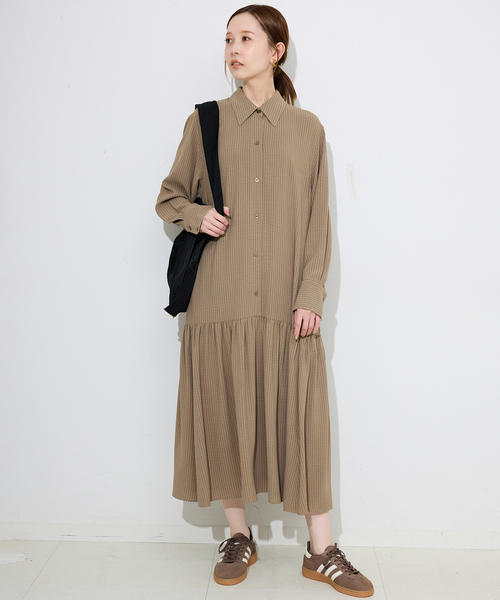 SLOBE IENA(スローブイエナ)の「チョークストライプティアードシャツワンピース(ワンピース・レディース・ホワイト/ブラウン・FREE)」の13枚目の写真