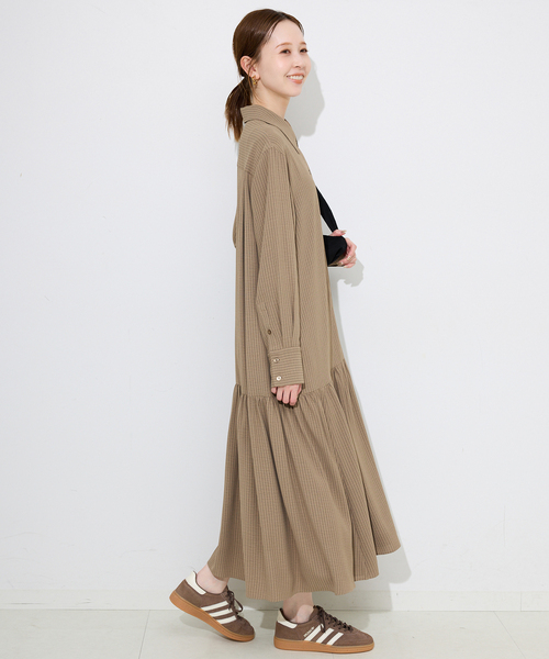 SLOBE IENA(スローブイエナ)の「チョークストライプティアードシャツワンピース(ワンピース・レディース・ホワイト/ブラウン・FREE)」の14枚目の写真