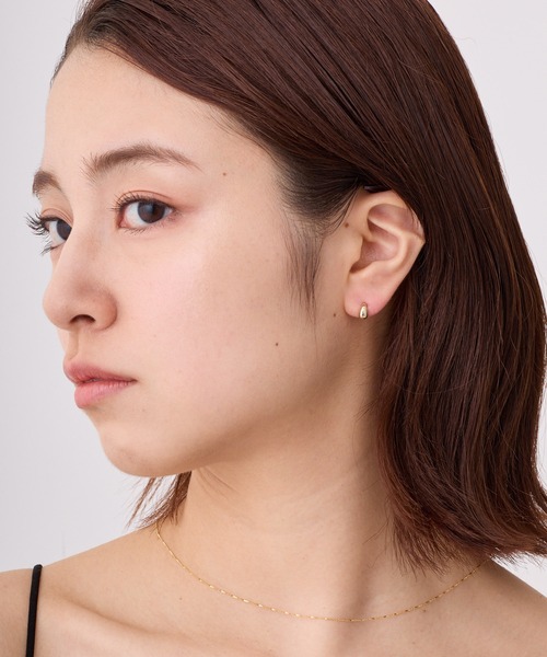 CALIN STANDARD(カリンスタンダード)の「◆金属アレルギー対応◆◆made in japan◆【純金厚メッキ】ドロップ 極小ミニマルカーブピアス(ピアス(両耳用)・レディース・ゴールド/ピンクゴールド/シルバー・FREE)」の6枚目の写真