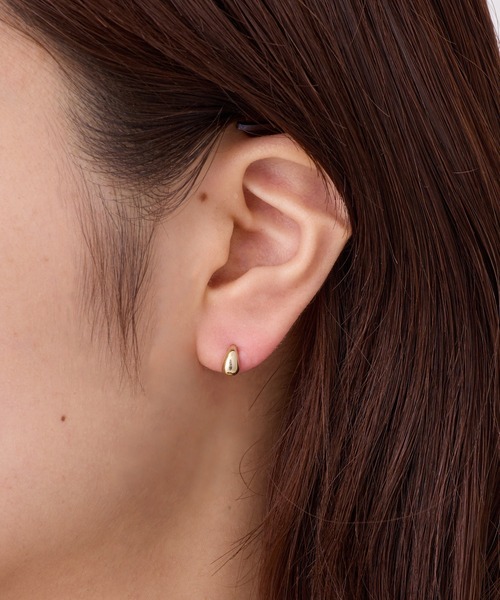CALIN STANDARD(カリンスタンダード)の「◆金属アレルギー対応◆◆made in japan◆【純金厚メッキ】ドロップ 極小ミニマルカーブピアス(ピアス(両耳用)・レディース・ゴールド/ピンクゴールド/シルバー・FREE)」の17枚目の写真
