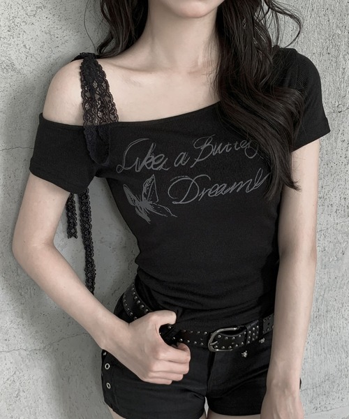 VEILA(ヴェイラ)の「バタフライプリント レースストラップ付きオフショルトップス(Tシャツ/カットソー・レディース・ブラック/グレー・フリー)」の5枚目の写真