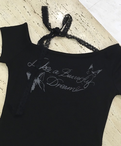 VEILA(ヴェイラ)の「バタフライプリント レースストラップ付きオフショルトップス(Tシャツ/カットソー・レディース・ブラック/グレー・フリー)」の21枚目の写真