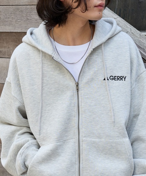 GERRY(ジェリー)の「GERRY/ジェリー 別注 バックサークルロゴプリント ビッグシルエットジップアップパーカー(パーカー・メンズ・ネイビー系/グレー系/アッシュグレー/ブラック系/ネイビー/スミクロ・L/M/S)」の16枚目の写真