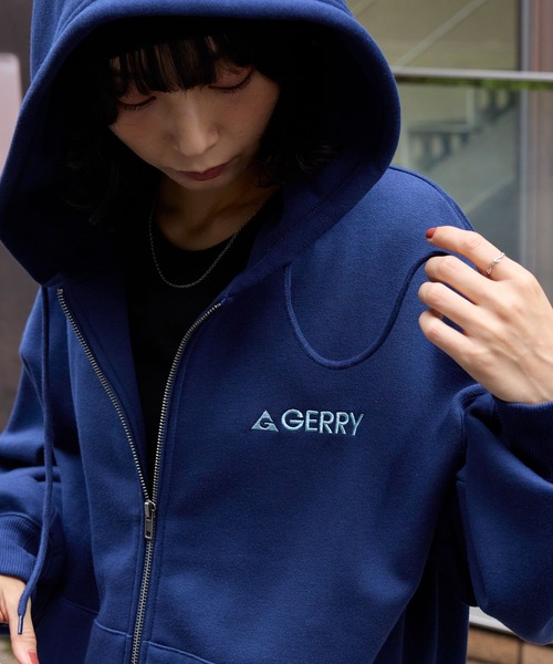 GERRY(ジェリー)の「GERRY/ジェリー 別注 バックサークルロゴプリント ビッグシルエットジップアップパーカー(パーカー・メンズ・ネイビー系/グレー系/アッシュグレー/ブラック系/ネイビー/スミクロ・L/M/S)」の9枚目の写真