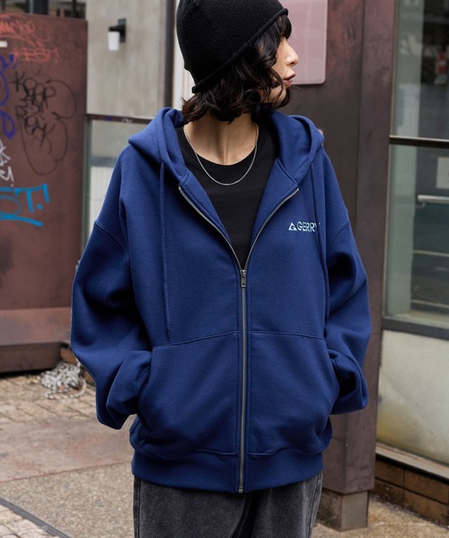 GERRY(ジェリー)の「GERRY/ジェリー 別注 バックサークルロゴプリント ビッグシルエットジップアップパーカー(パーカー・メンズ・ネイビー系/グレー系/アッシュグレー/ブラック系/ネイビー/スミクロ・L/M/S)」の11枚目の写真