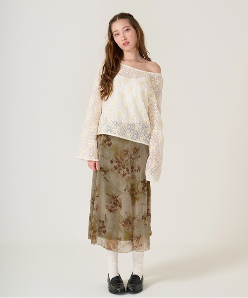 TINA:JOJUN(ティーナジョジュン)の「フラワーコード刺繍 トップス TINA:JOJUN(Tシャツ/カットソー・レディース・ホワイト・M)」の5枚目の写真